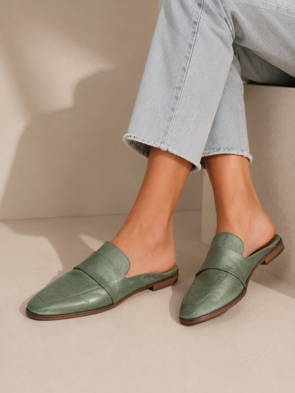 Free People Metallic Leather Mules Size 39 Sage Green GUC